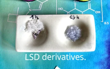 1P-LSD, 1cP-LSD, 1V-LSD, 1D-LSD i LSZ: czym się różnią?