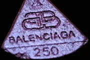 Tabletki Balenciaga